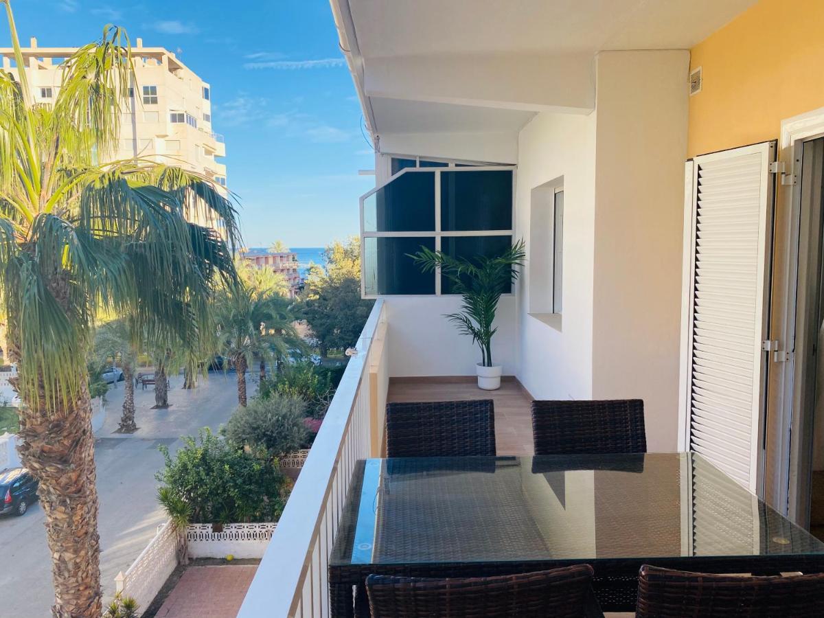 Amplio Apartamento Con Vistas Al Mar, Parking Y Wifi Alicante Exterior photo